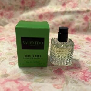 Valentino born in Roma green stravaganza